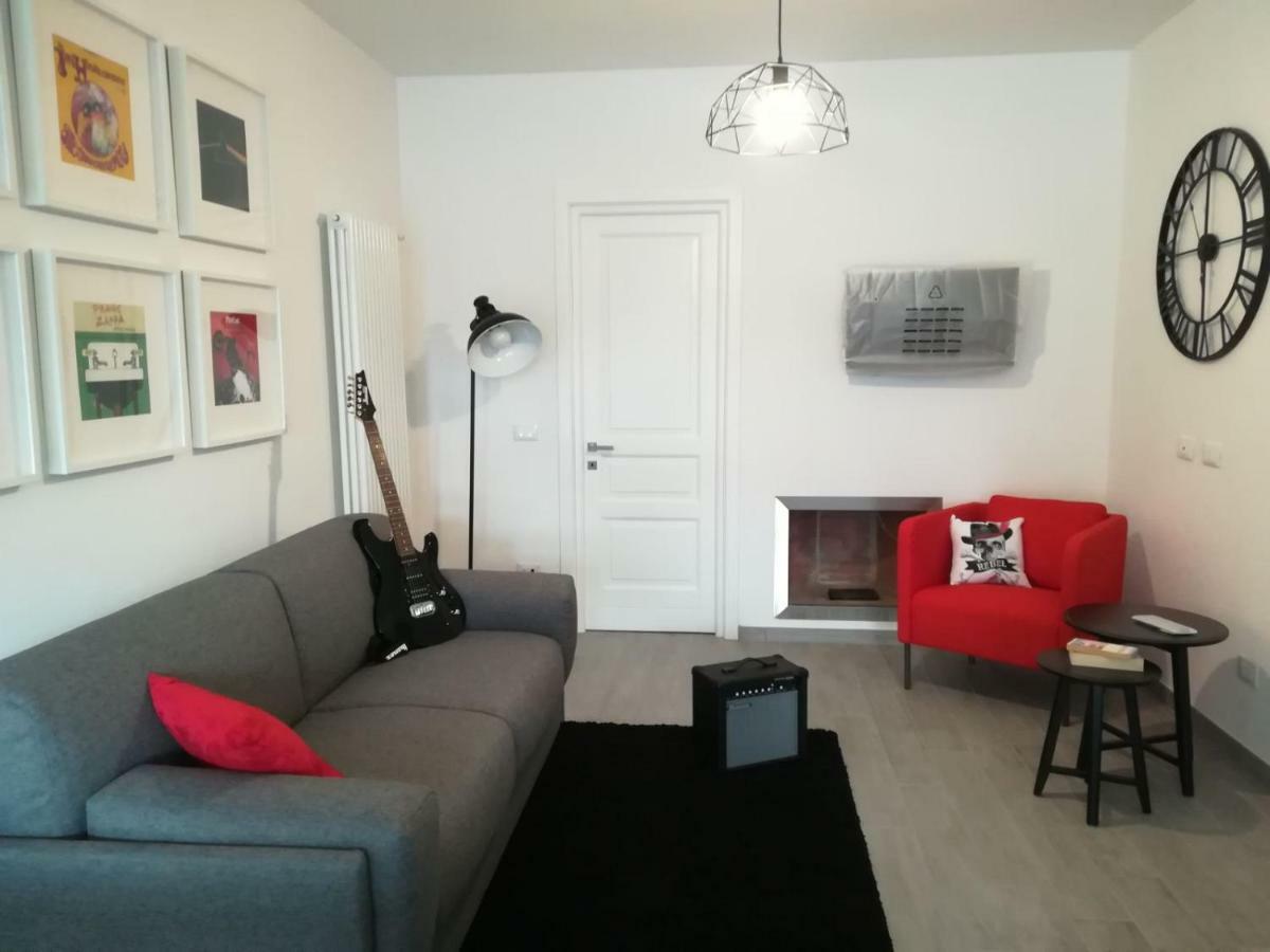 Sosta Rock Apartment Casal Palocco Luaran gambar