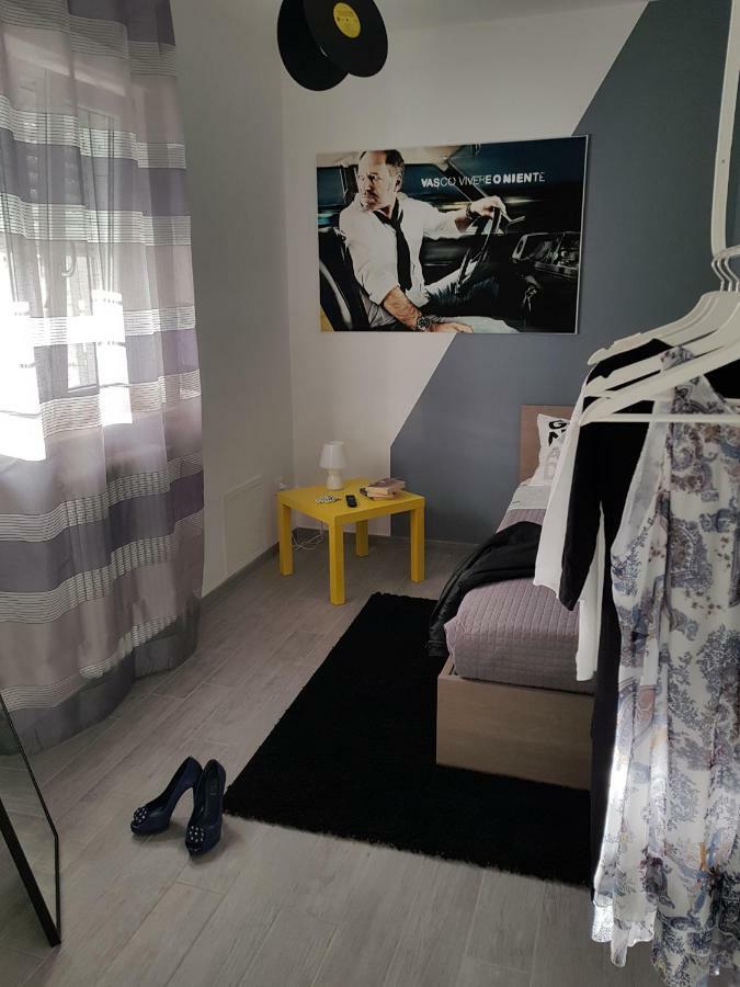 Sosta Rock Apartment Casal Palocco Luaran gambar